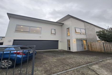 Photo of property in 1 Sunshine Boulevard, Sunnyvale, Auckland, 0612