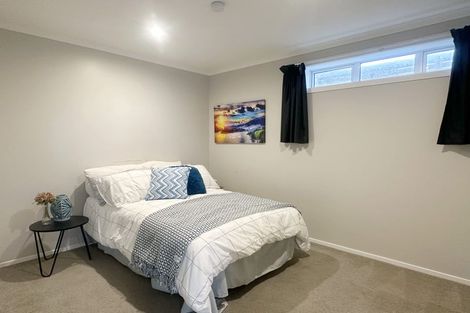 Photo of property in 3 Cessna Way, Newlands, Wellington, 6037