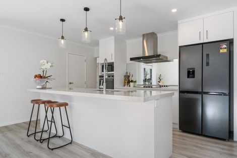 Photo of property in 83 Whakaturou Crescent, Pyes Pa, Tauranga, 3112