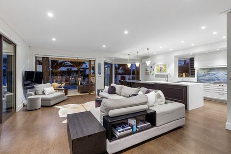 Photo of property in 361 Hibiscus Coast Highway, Orewa, 0931