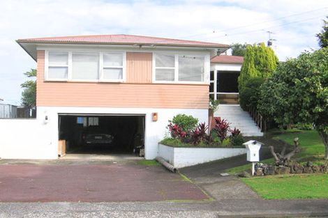 Photo of property in 6 Hollinbrigg Place, Manurewa, Auckland, 2102