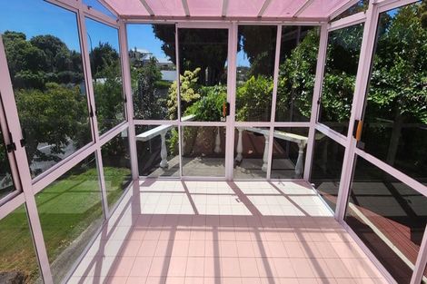 Photo of property in 9 Tiverton Crescent, Whalers Gate, New Plymouth, 4310