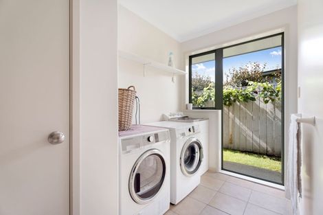 Photo of property in 14 Pacific Place, Whitianga, 3510