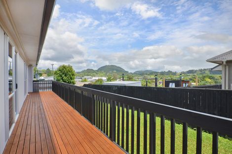 Photo of property in 75 Alcoba Street, Te Kamo, Whangarei, 0112