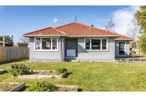 Photo of property in 13 Cross Street, Coalgate, 7673