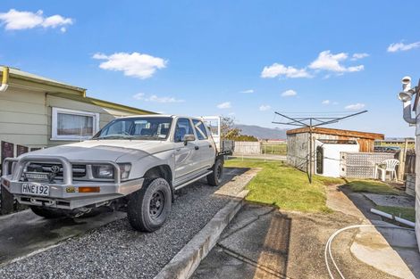 Photo of property in 18 Shelswell Street, Westport, 7825