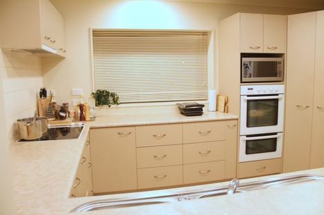 Photo of property in 11 Cascade Way, Paraparaumu, 5032