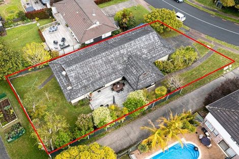 Photo of property in 2/19 Amante Crescent, Mairangi Bay, Auckland, 0630