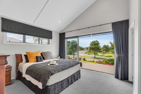 Photo of property in 4 Roseberry Place, Whitianga, 3510