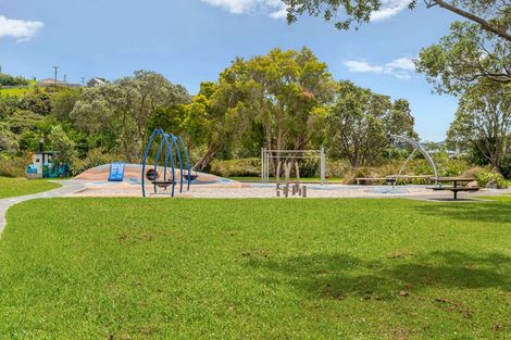 Photo of property in 69 Brick Bay Drive, Sandspit, Warkworth, 0982