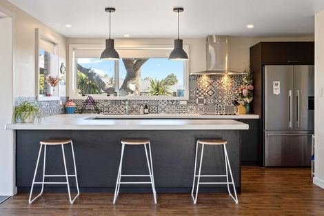 Photo of property in 6 Thurso Place, New Brighton, Christchurch, 8083