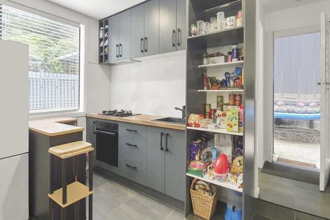 Photo of property in 38 Hawkhurst Road, Lyttelton, 8082