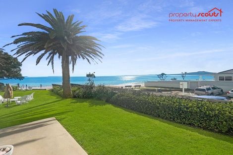 Photo of property in Seaview Apartments, 5/64 Milford Road, Milford, Auckland, 0620