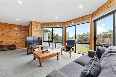 Photo of property in 12 Marotoa Grove, Turangi, 3334