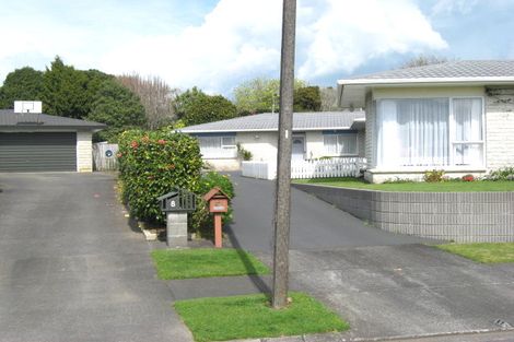 Photo of property in 6b Boulevard Drive, Merrilands, New Plymouth, 4312