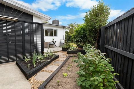 Photo of property in 8 Springwater Avenue, Northwood, Christchurch, 8051