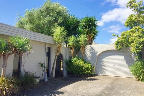 Photo of property in 52 Corinna Street, Welcome Bay, Tauranga, 3112