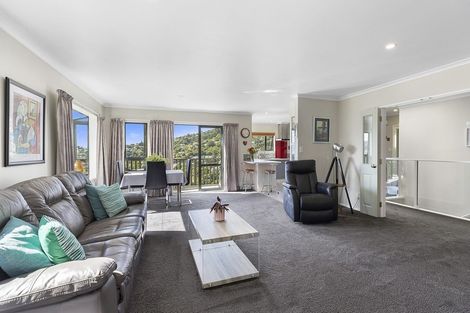 Photo of property in 29 Chartwell Drive, Crofton Downs, Wellington, 6035