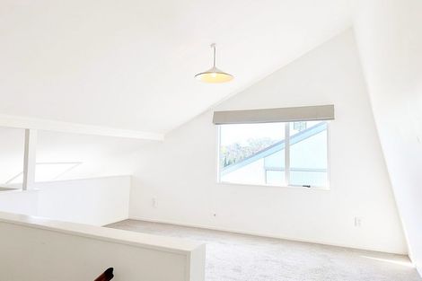 Photo of property in 2a Sirius Place, Botany Downs, Auckland, 2010