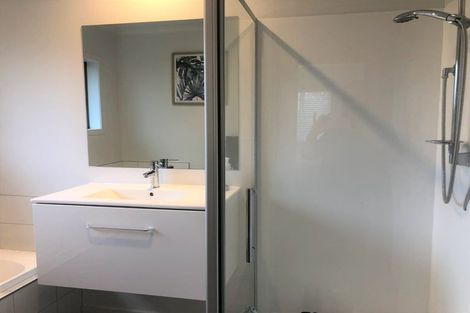 Photo of property in 1/56 Sandwich Road, Saint Andrews, Hamilton, 3200