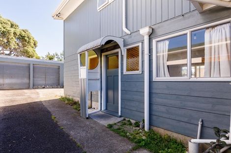 Photo of property in 27 Leslie Street, Waitara, 4320