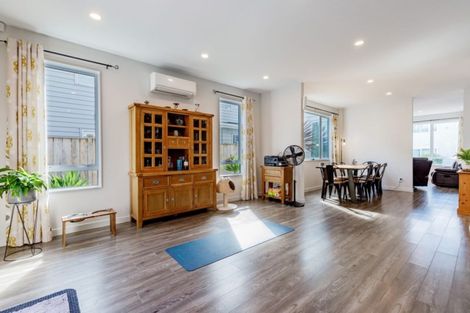 Photo of property in 41 Remuremu Street, Long Bay, Auckland, 0630