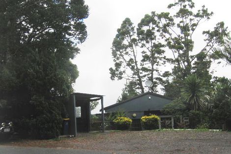 Photo of property in 11 Takahe Road, Titirangi, Auckland, 0604