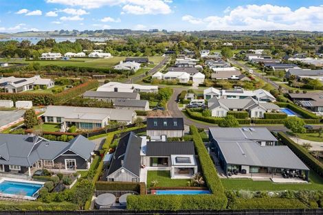 Photo of property in 15 Wrybill Way, Point Wells, 0986