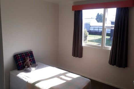 Photo of property in 25 Main Road, Tuatapere, 9620