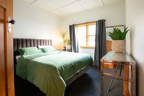 Photo of property in 180 Cambridge Road, Hillcrest, Hamilton, 3216