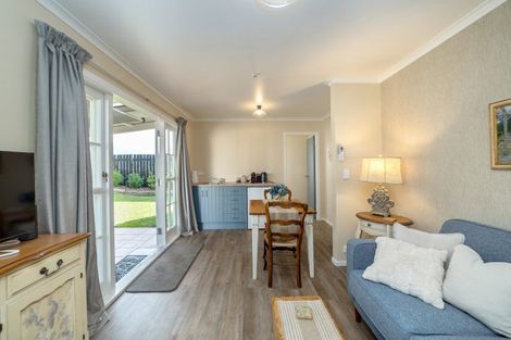 Photo of property in 10 Cotter Street, Greytown, 5712