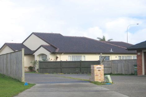 Photo of property in 16 William Woods Court, Flat Bush, Auckland, 2016