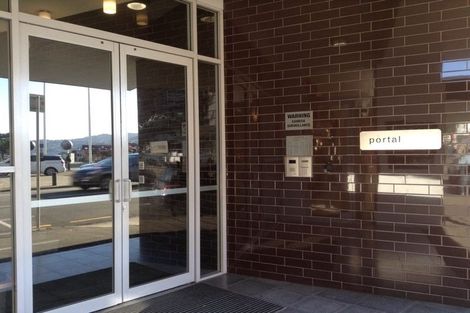 Photo of property in Portal Apartments, 7a/42 Cable Street, Te Aro, Wellington, 6011