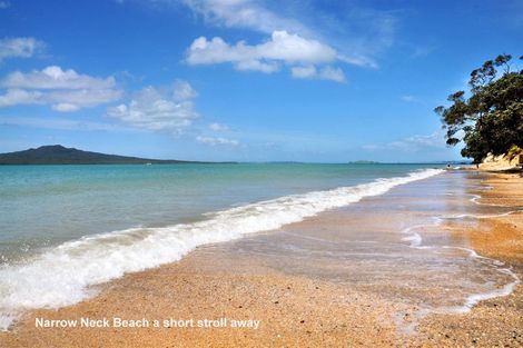 Photo of property in 4/11 Wicklow Road, Narrow Neck, Auckland, 0622