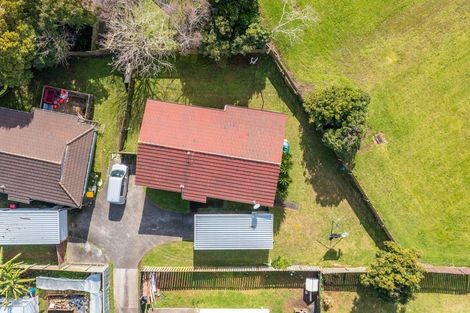 Photo of property in 2/6 Bundena Place, Clendon Park, Auckland, 2103