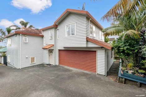 Photo of property in 13a Zion Road, Birkenhead, Auckland, 0626