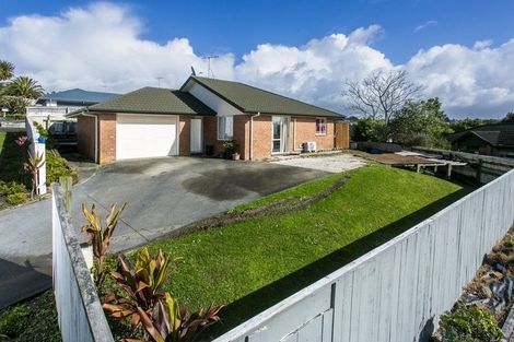 Photo of property in 17 Elan Place, Stanmore Bay, Whangaparaoa, 0932
