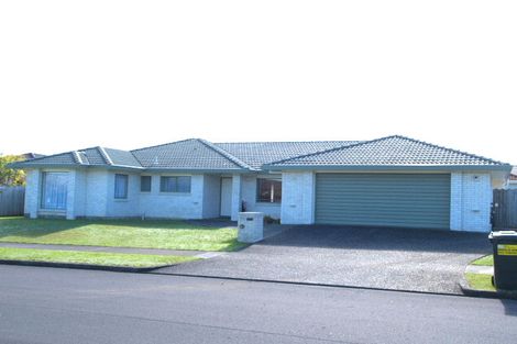 Photo of property in 51 Matterhorn Crescent, Northpark, Auckland, 2013