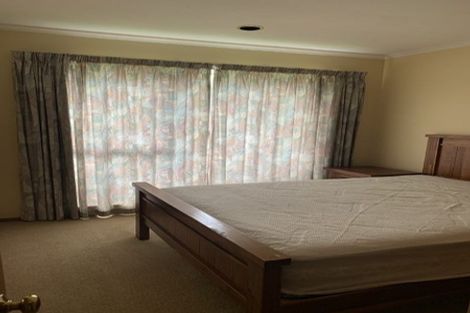 Photo of property in 22 Apsley Drive, Russley, Christchurch, 8042