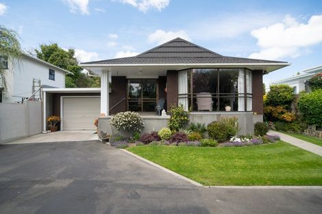 Photo of property in 3 Phoenix Avenue, Hokowhitu, Palmerston North, 4410