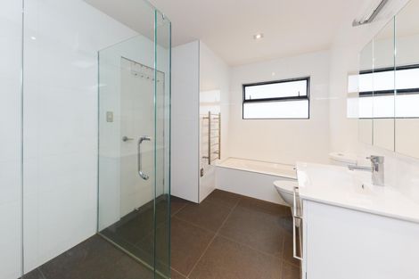 Photo of property in 7 Virtue Place, Hokowhitu, Palmerston North, 4410