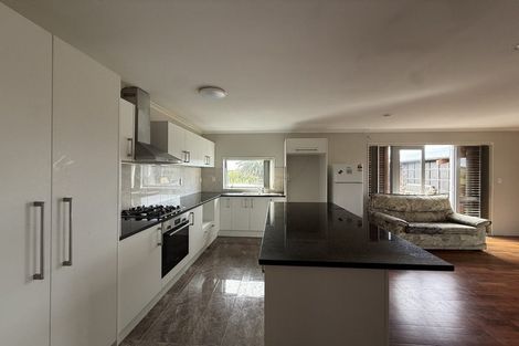 Photo of property in 115 Riverhead Road, Kumeu, 0892