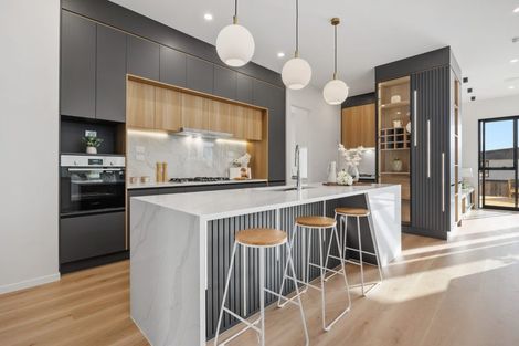 Photo of property in 11 Mill Hill Close, Flat Bush, 2019