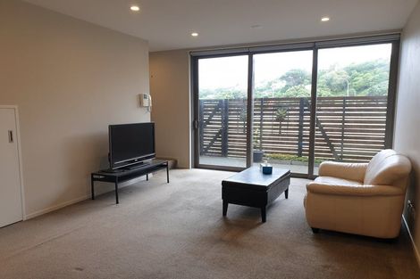 Photo of property in Patent 326 Apartments, 103h/326 Evans Bay Parade, Hataitai, Wellington, 6021