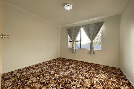 Photo of property in 39 Pemberton Avenue, Bayview, Auckland, 0629