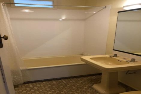 Photo of property in 24 Izard Road, Khandallah, Wellington, 6035