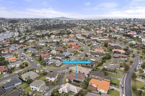 Photo of property in 64 Black Teal Close, Unsworth Heights, Auckland, 0632