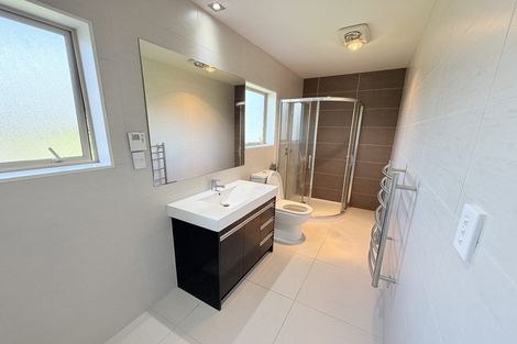 Photo of property in 76 Laurel Oak Drive, Schnapper Rock, Auckland, 0632