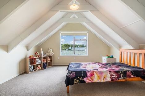 Photo of property in 223 Waitemata Drive, Ranui, Auckland, 0612