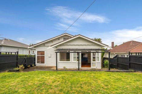 Photo of property in 7 Curzon Street, Onehunga, Auckland, 1061